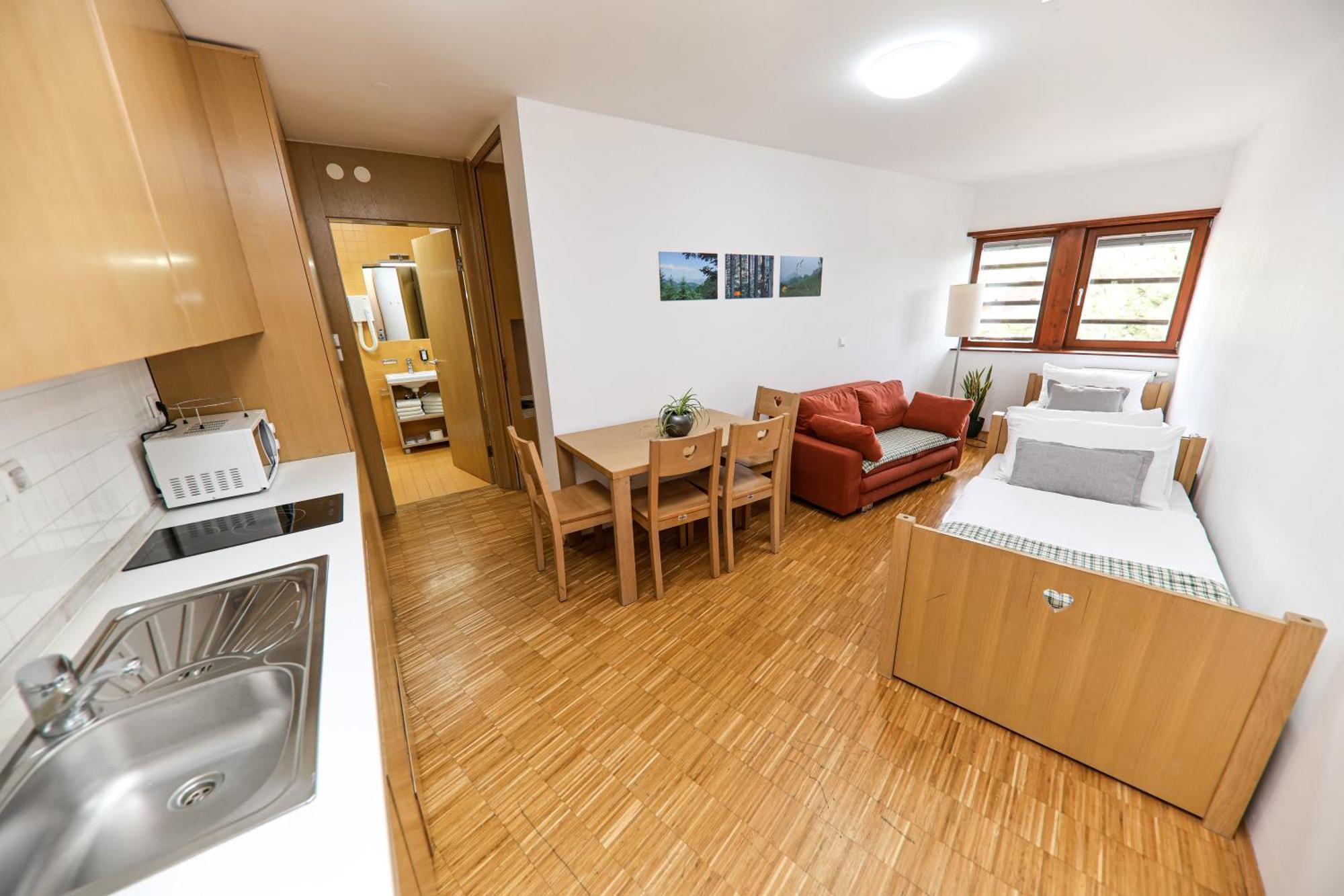 Hotel Celjska Koca Celje Dış mekan fotoğraf